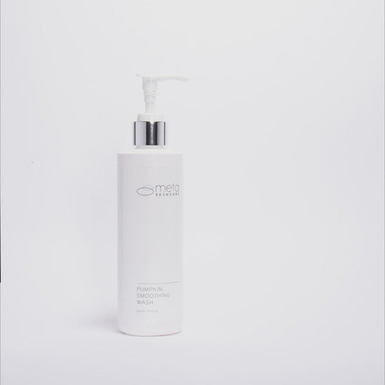 Washes & Serums for Meta Skincare's Clear Age Set for Acneic and Aging Skin